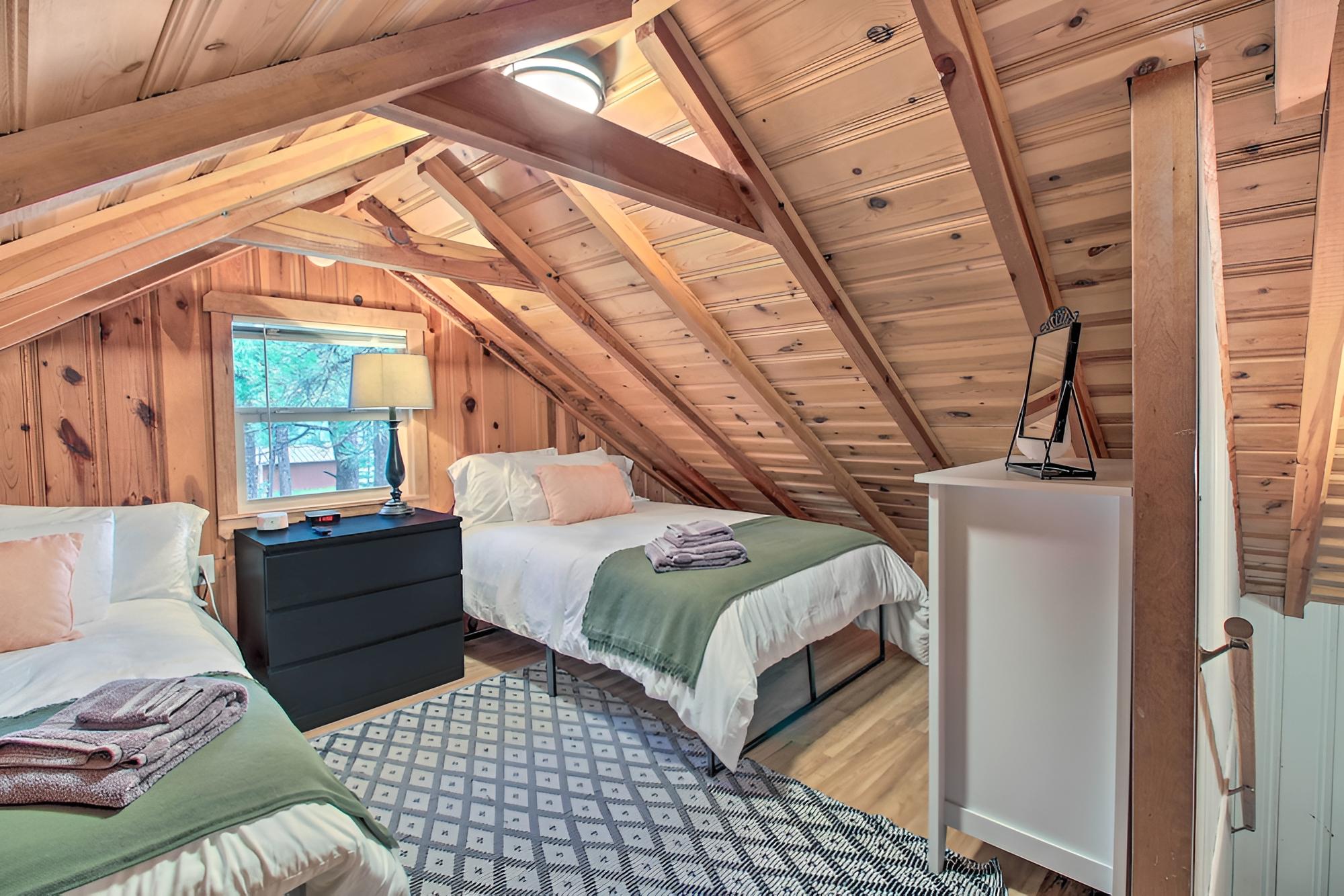 Woodsy Pinetop Cabin + Deck & Separate Casita view 5
