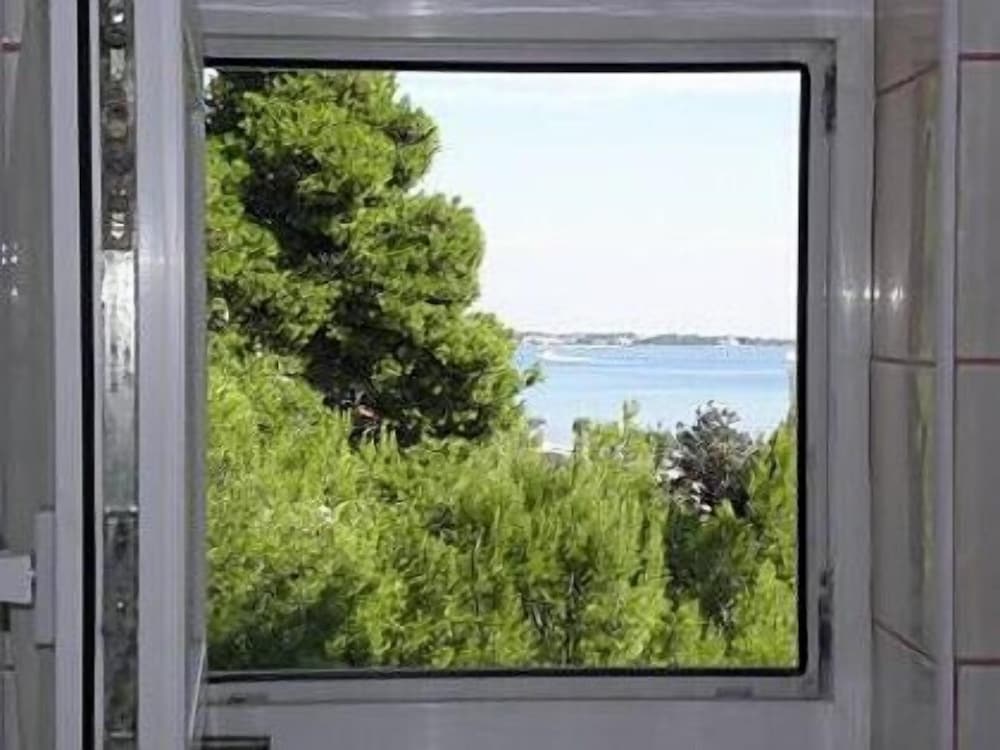 Monika - 10m From sea - A20 view 3