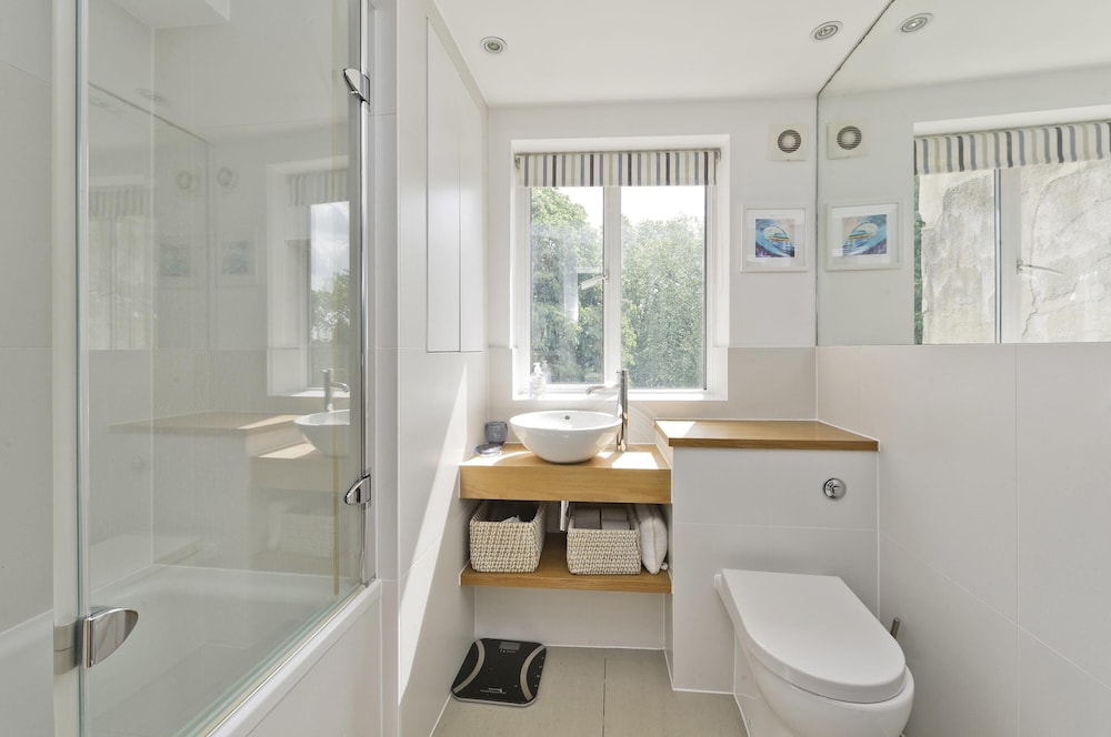 Elegant 2 bed Flat Earls Court