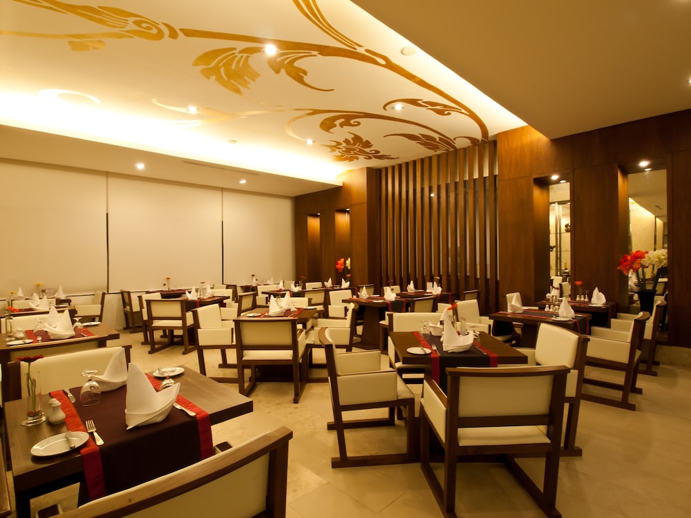 GRAND JOMTIEN PALACE HOTEL