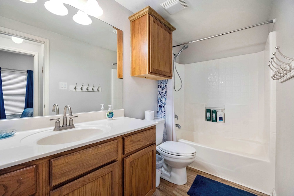 Coastal Townhouse TX Retreat!