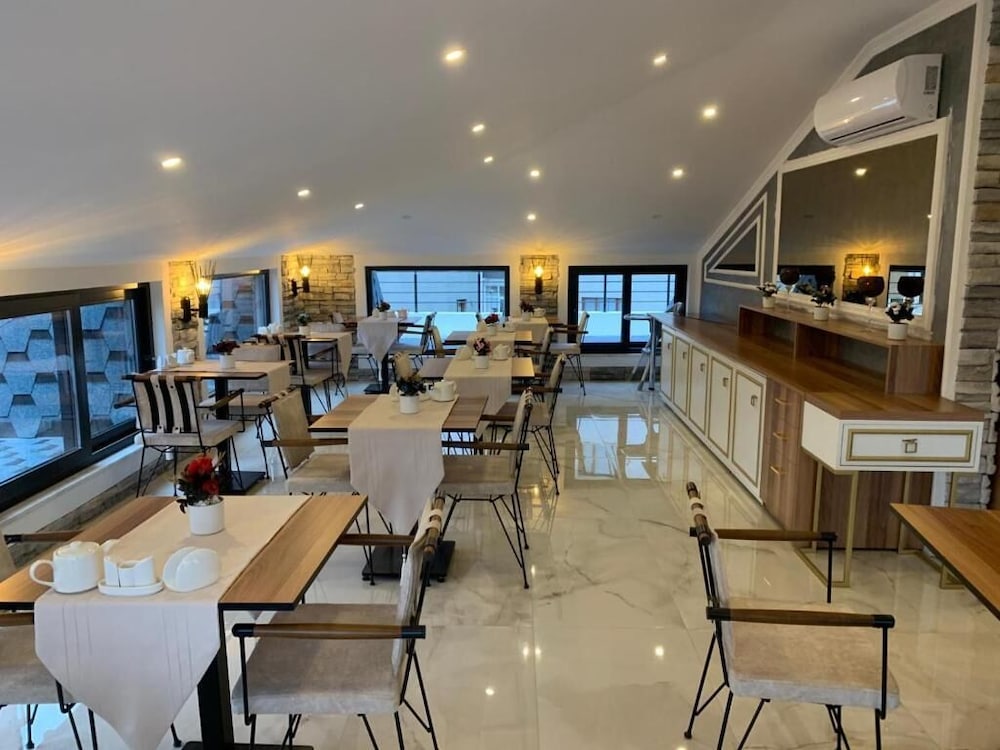 Mr Beyaz Butik Otel - Image 56