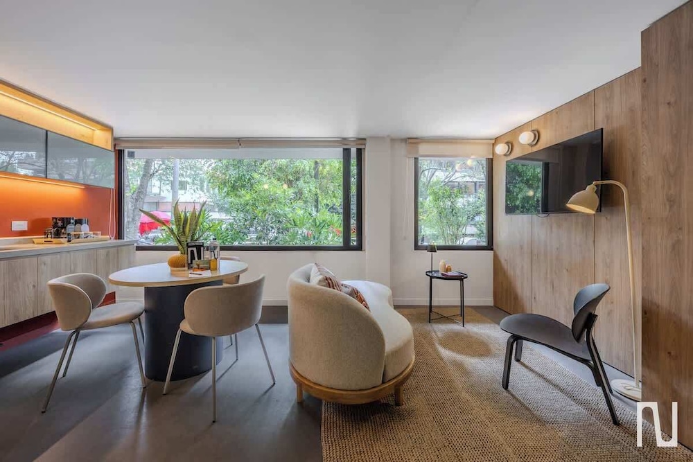 NOK Cozy 2BR With Terrace in Zona Rosa