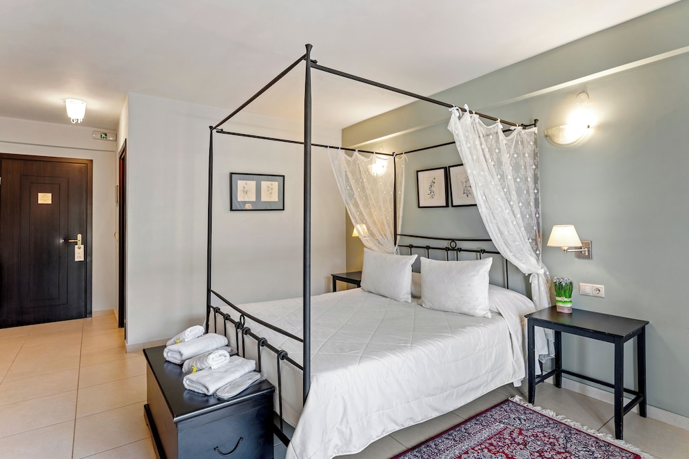 Aerinon Guesthouse