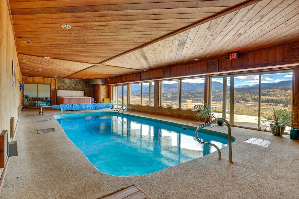 Mountain Adventure Home Base - Ski, Hike & Chill!