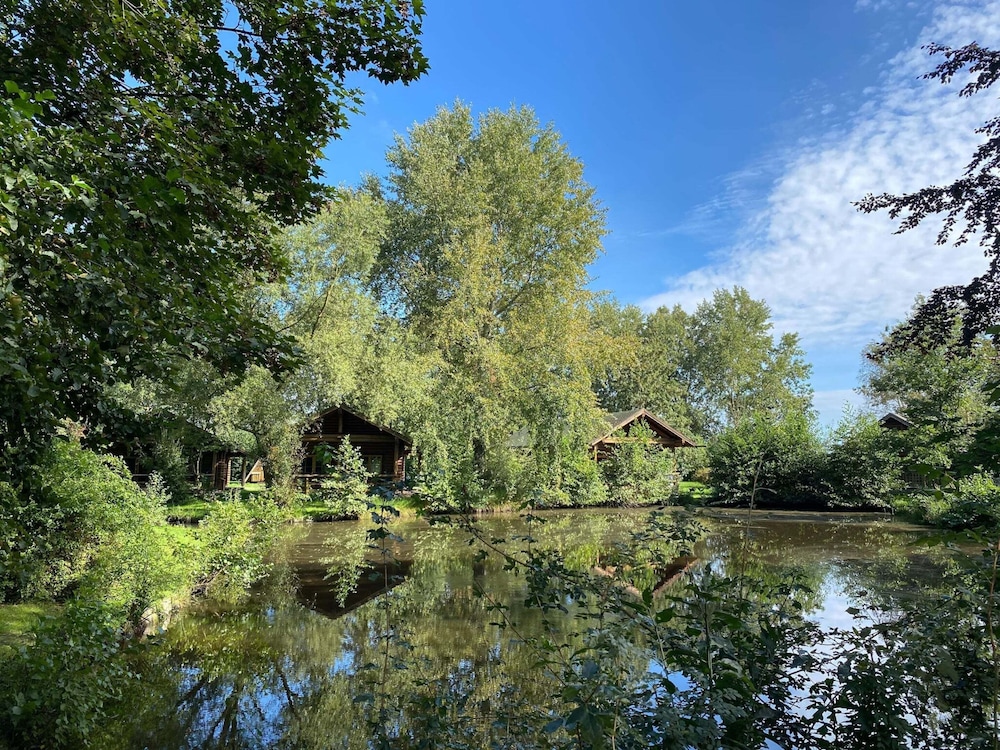 Ferienhaeuser im Ferienpark, Hechthausen