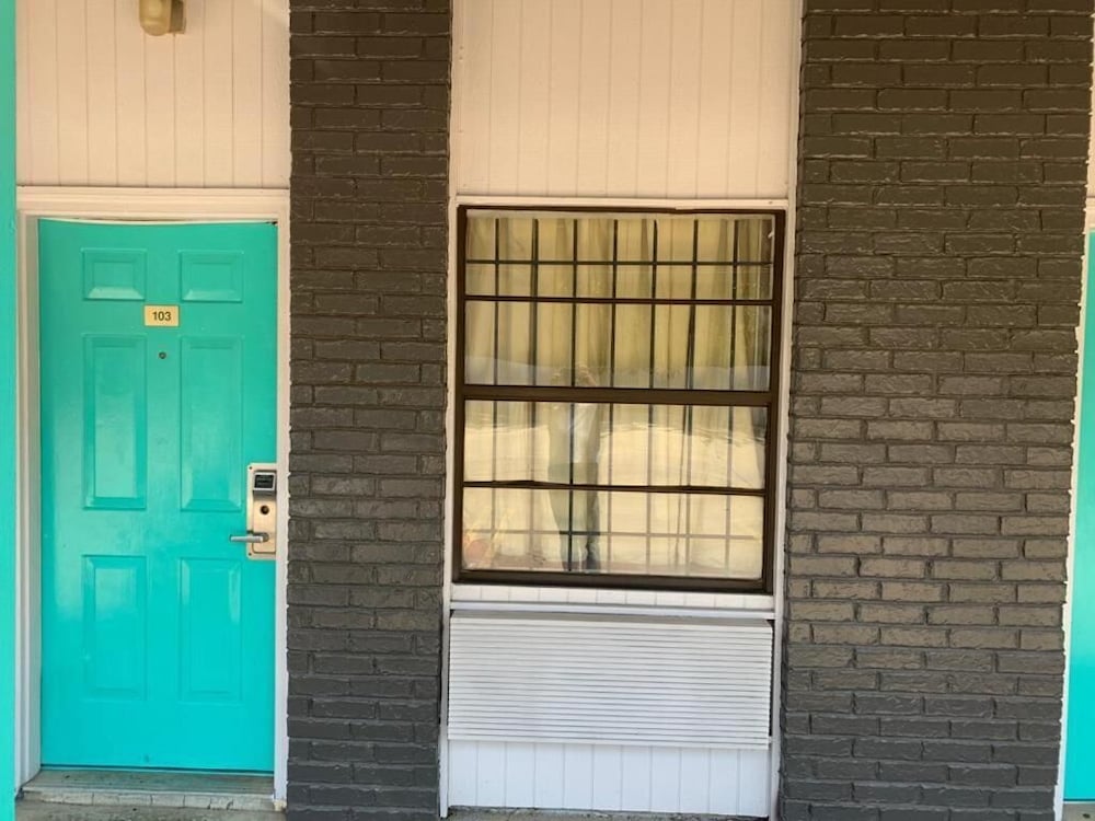 Arlington Vacations - Abrams Inn - Property Image 8