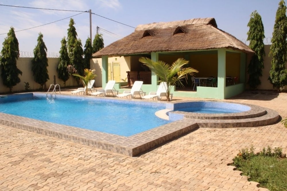 Pool & Wellness