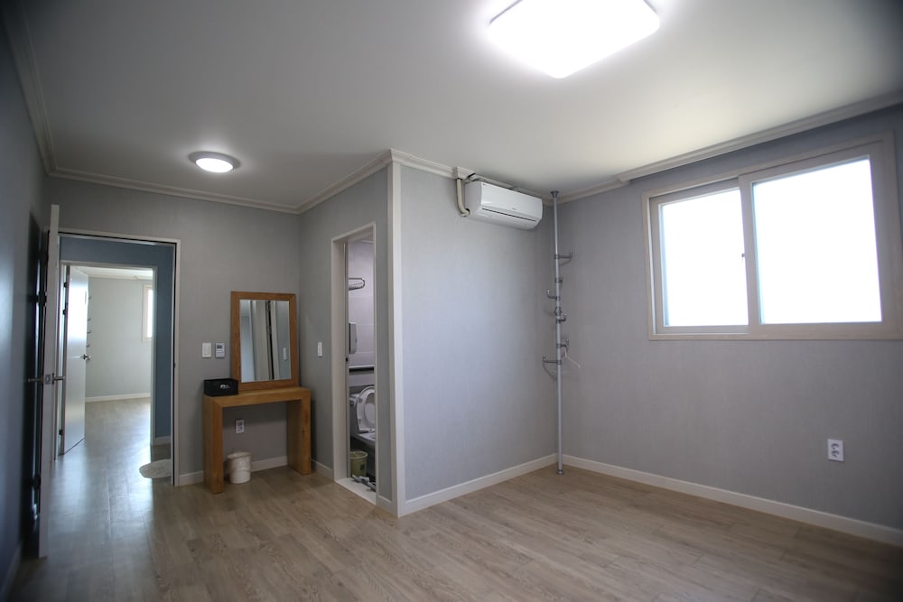 Namu Guesthouse & Pension - Hostel