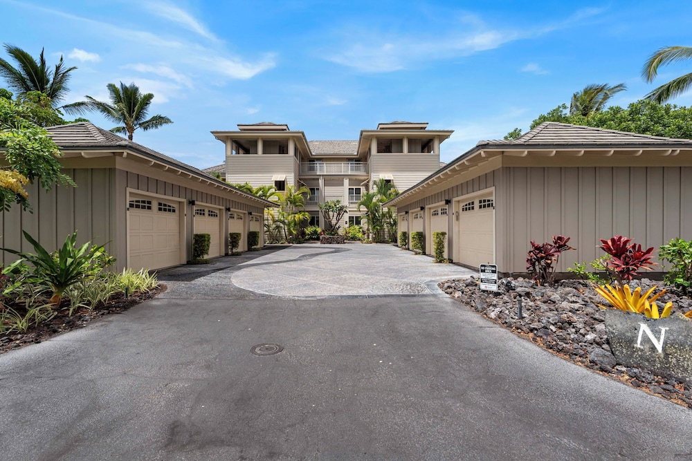 Golf View Villa - Concierge, Pools, Walk to Beach, Shops & Restaurants - Vrkcv