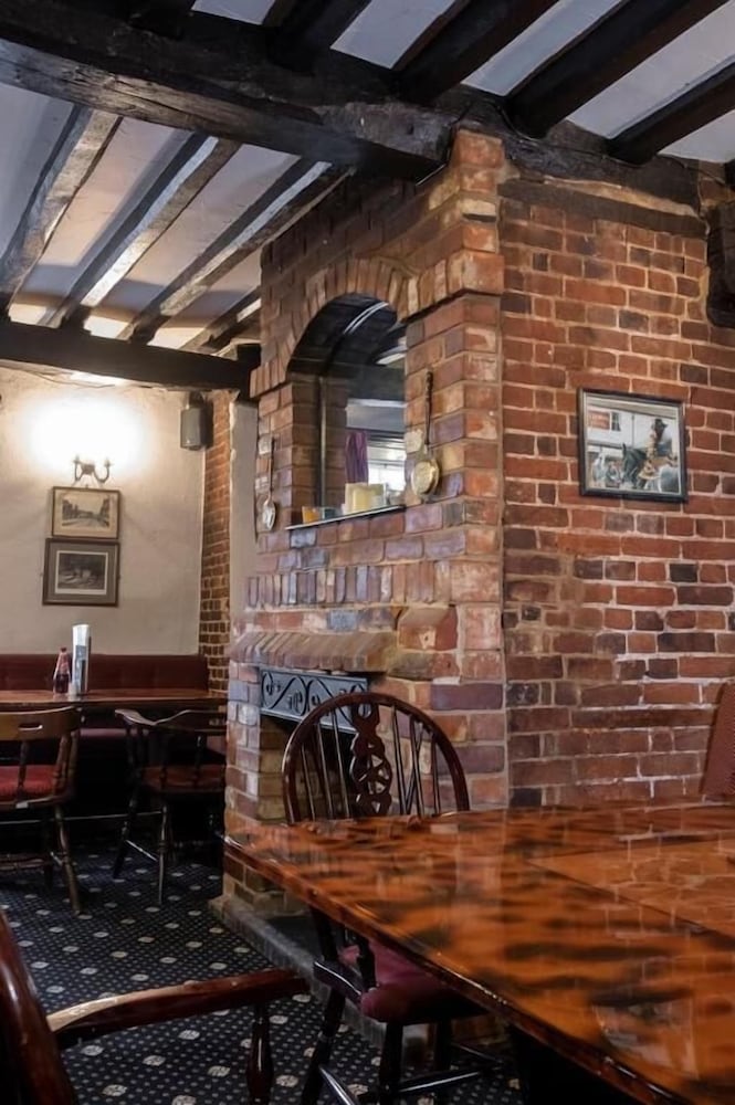 the crown hotel