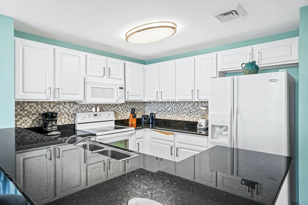 Calypso Beach Resort by Panhandle Getaways