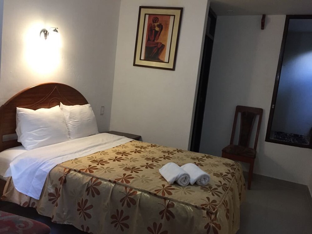 Hostal Bromelias 2