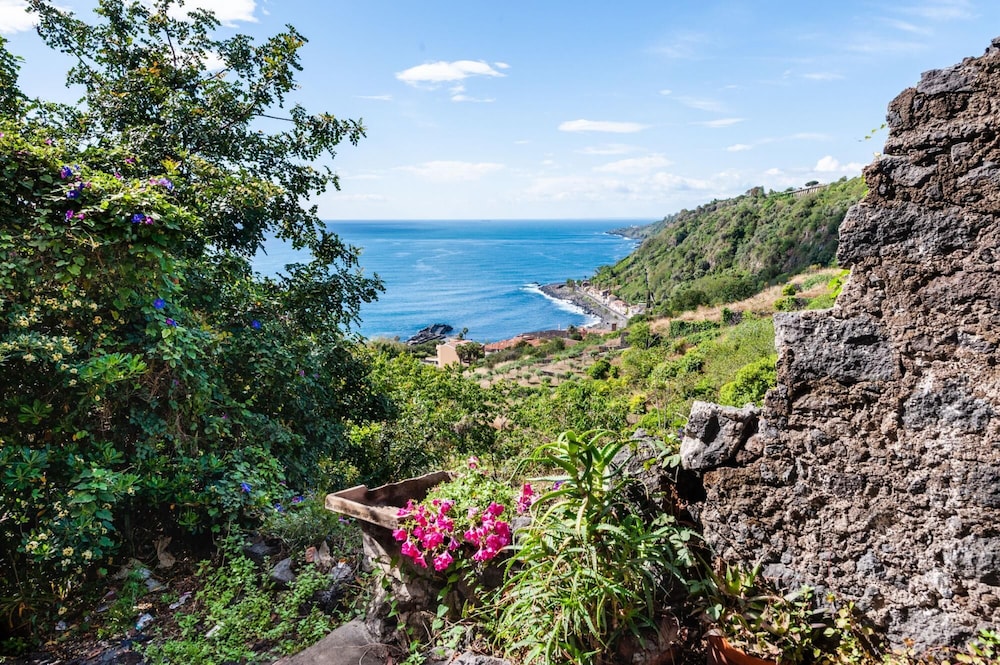 Terra e Mare Apartment by Wonderful Italy