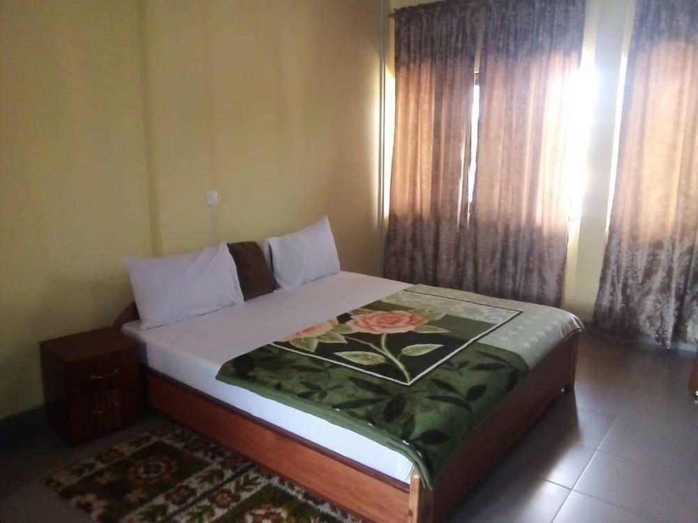 Green Glass Guest House view 5