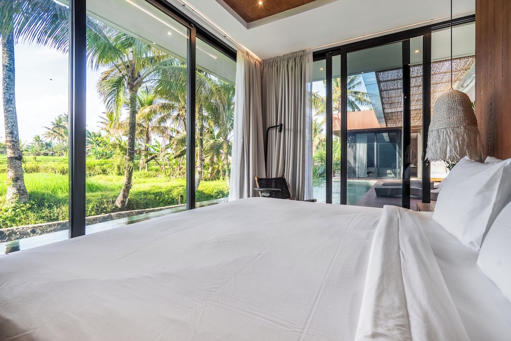 Green Flow Villa 20 view 5