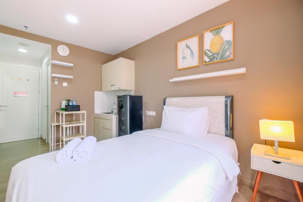 Cool and Warm Studio at Sentul Tower Apartment