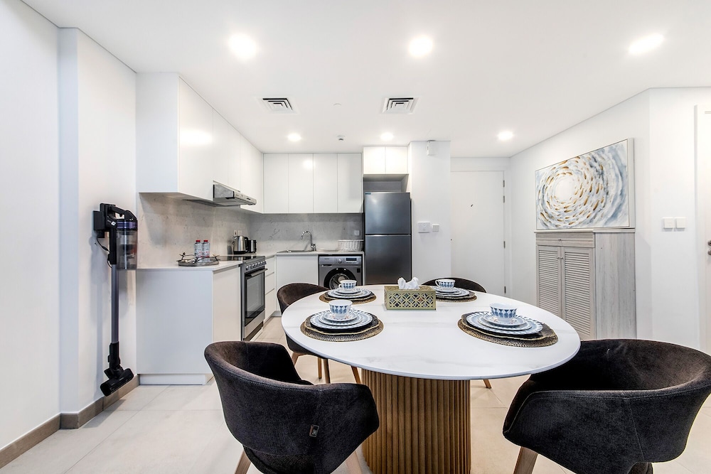 Premium 1BR in Asayel 2