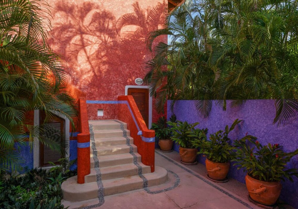 Lujosa Casa de 4 Recámaras con Alberca