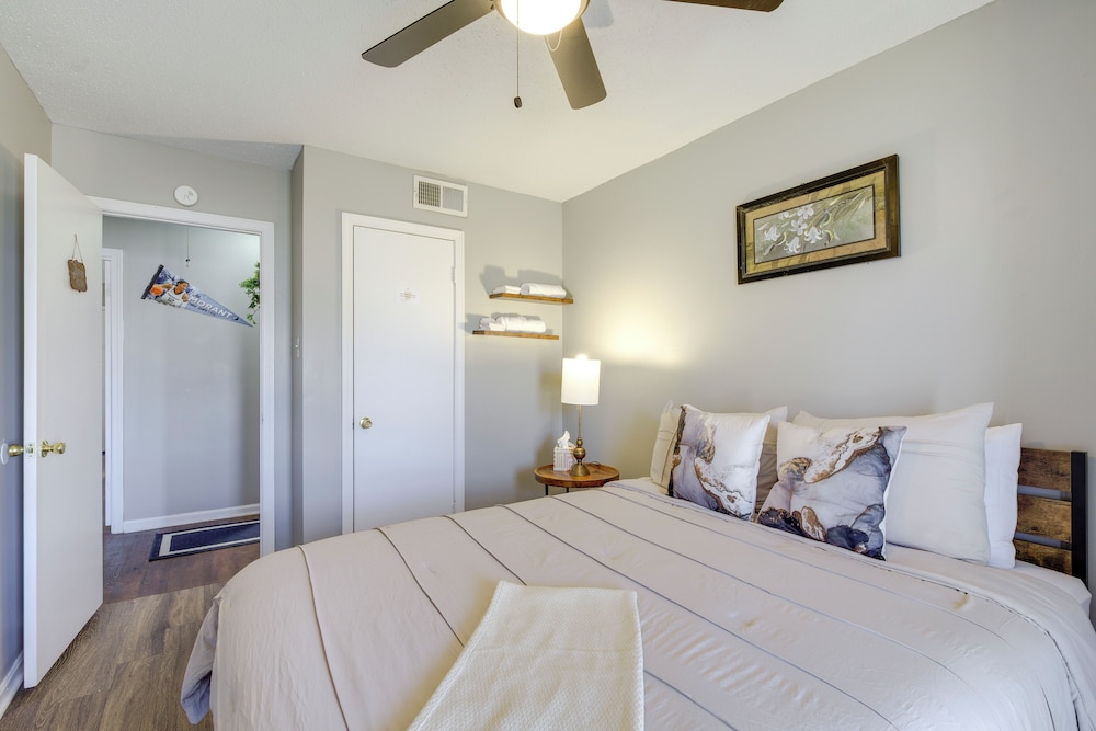 4 Mi to Shelby Farms Park: Memphis Home w/ Patio!