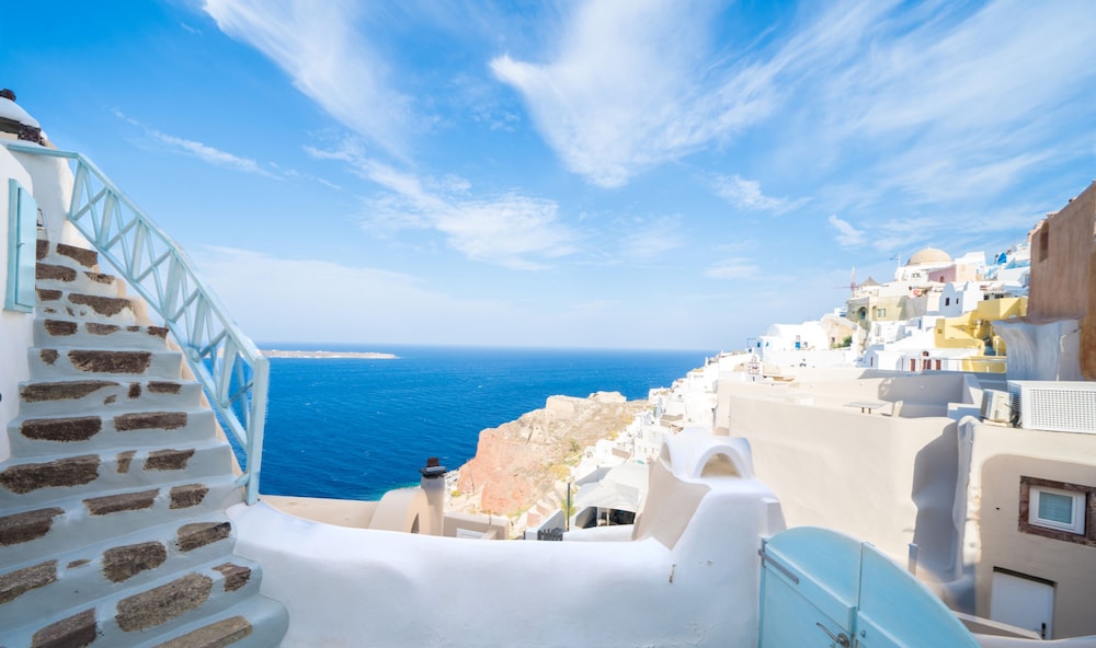 Santorini Paradise