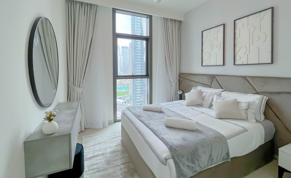 Burj Crown Luxury 3bedroom Balcony & View