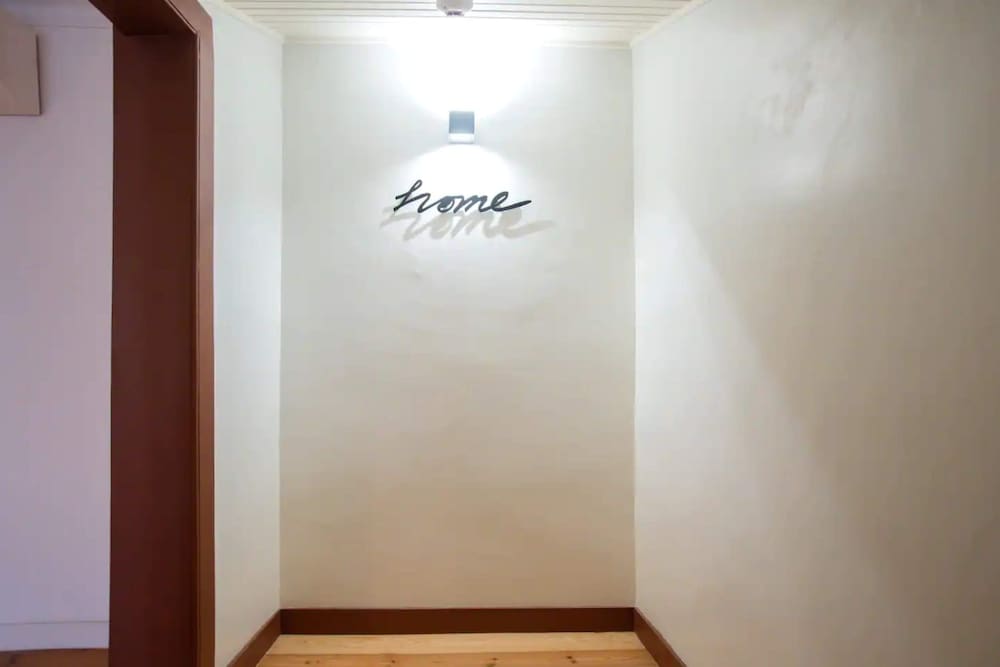 Peaceful 2bedrooms w/ Patio in Lisbon view 4