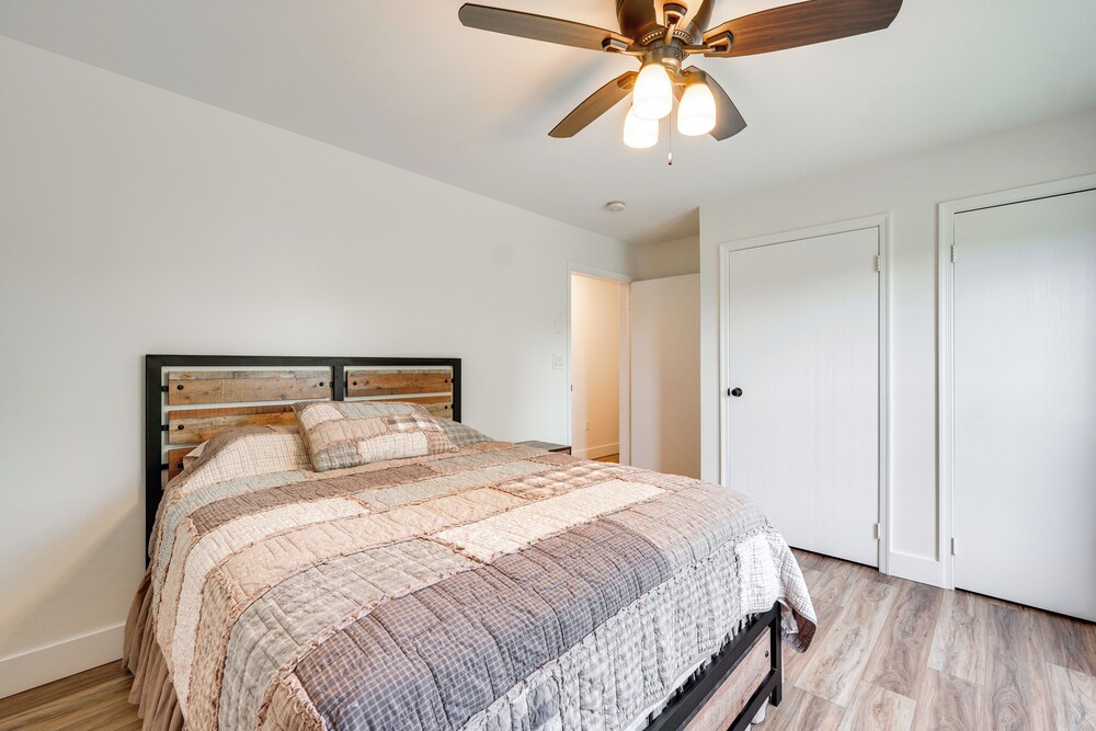 Fish, Hunt & Hike: Pet-friendly Home in Allenwood