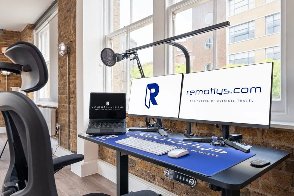 New Spacious Studio in Old St