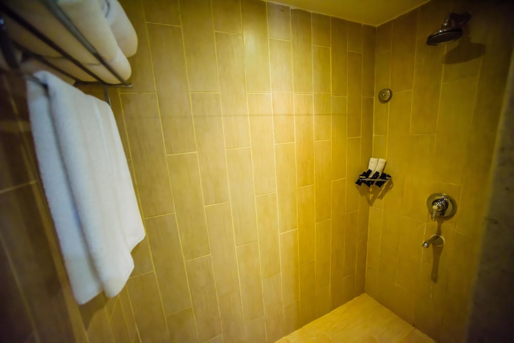 Carols Beau Rivage Hotel