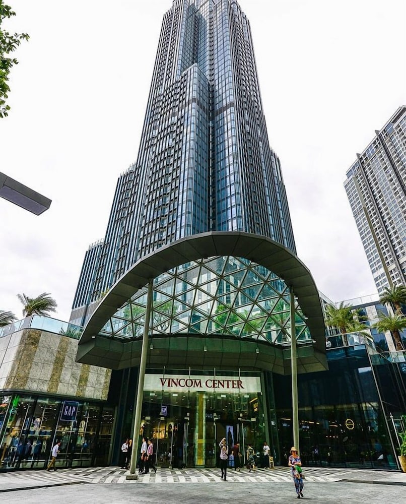Landmark Plus . Vinhomes Central Park
