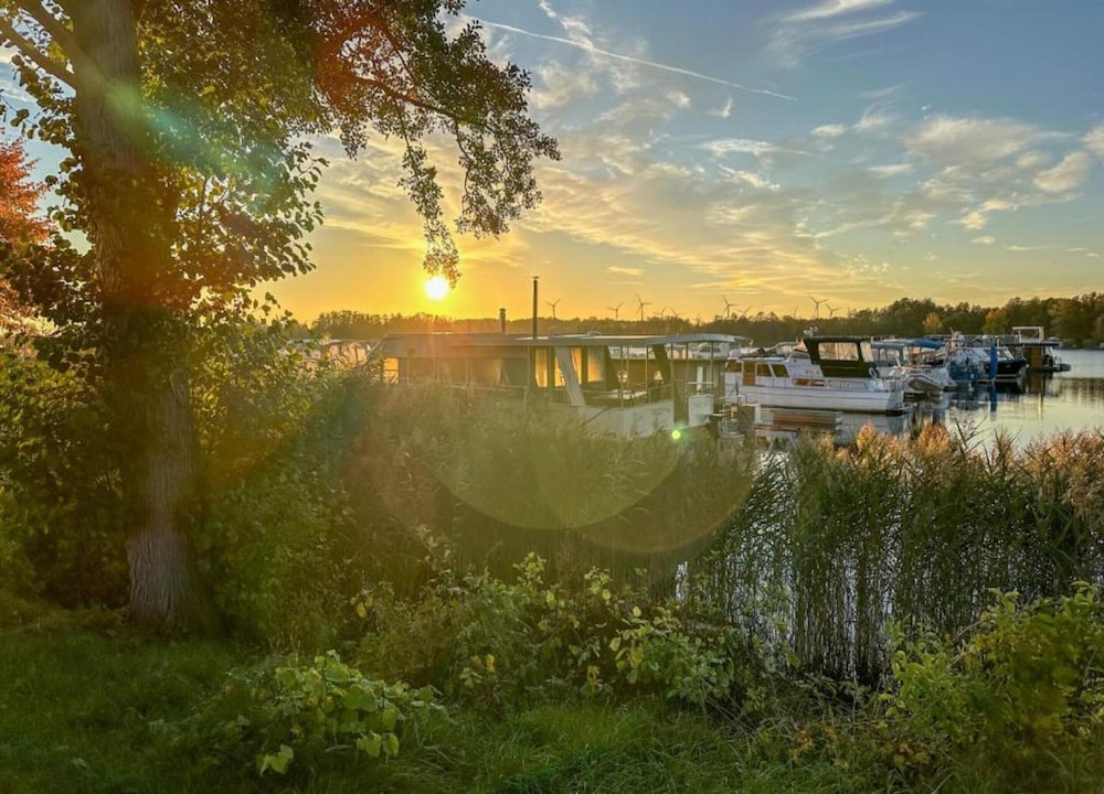 Havel River Houseboat