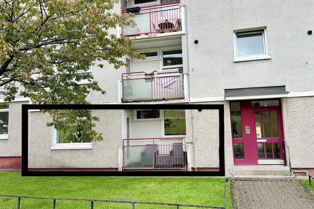 2 Bedroom Apartment - Sleeps 4, Free Parking, Wifi