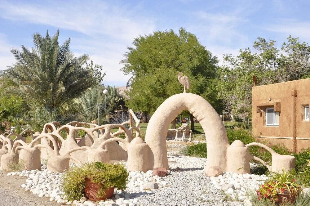 Lotan Desert Travel Hotel