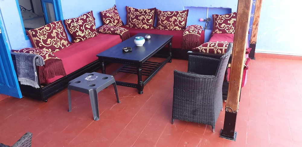 aline hostel
