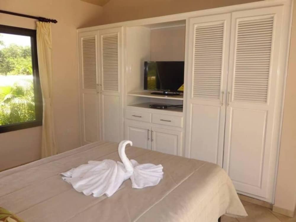 4 Bedroom Villa Privacy in Mind, Gated and Secure view 2