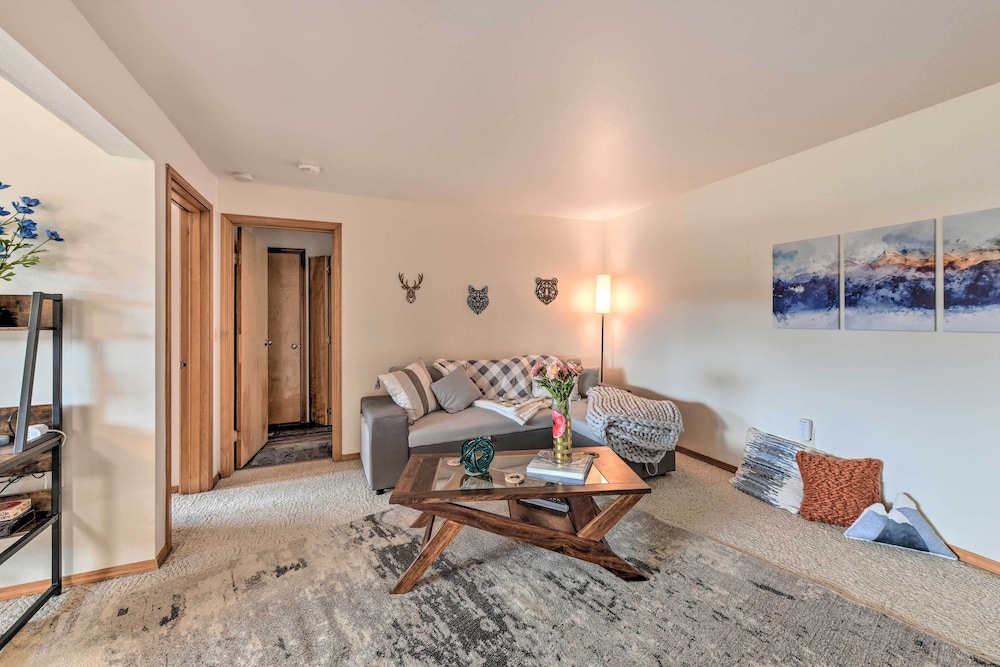 Juneau Vacations - Juneau Apartment - Walk to Hiking  Breweries - Property Image 17