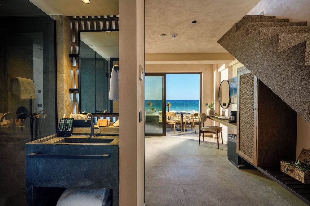Nalu Resort & Spa