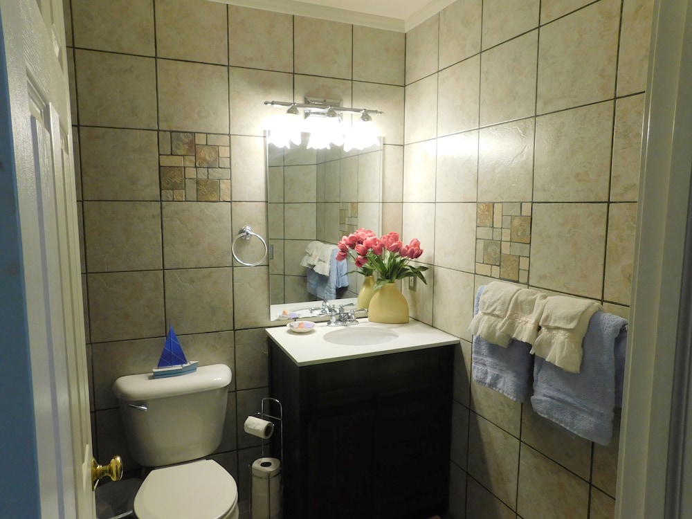 Evonne's Sharing House - Property Image 5