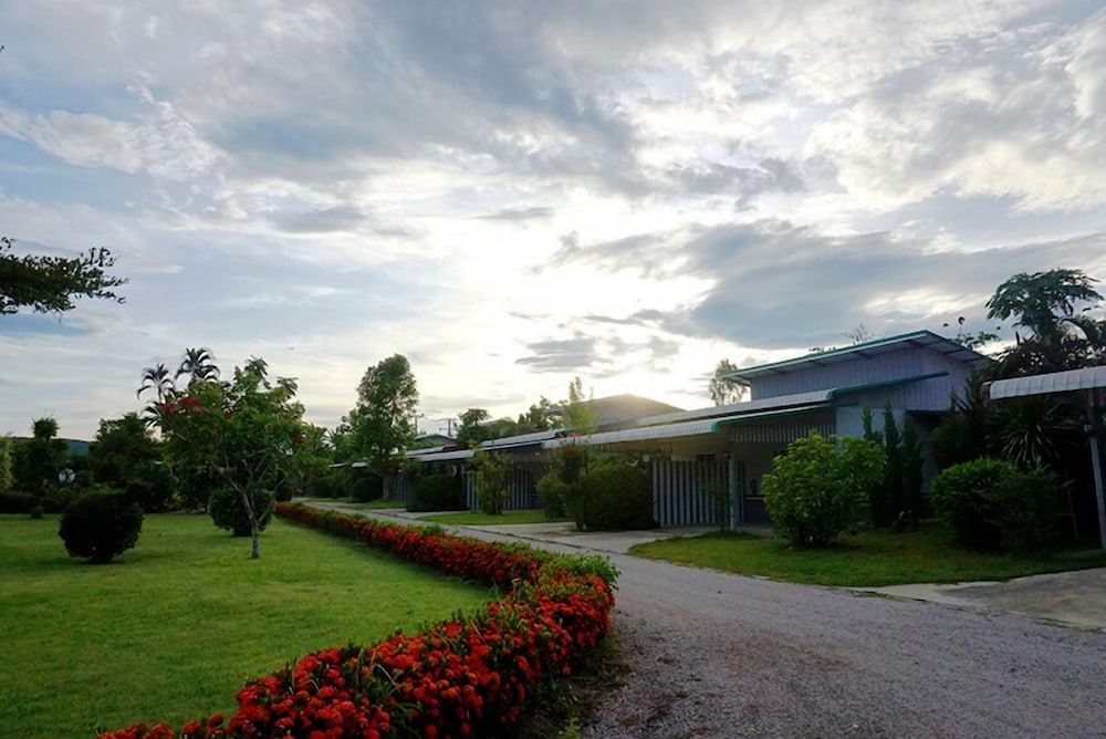 Ban Suan Suree Resort