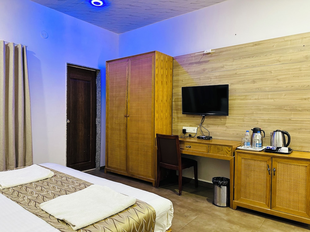 LION PARK HOTEL AND RESORT