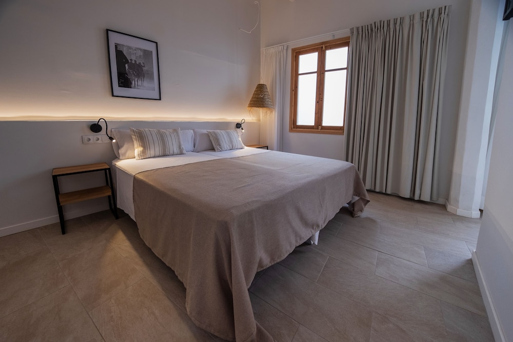 Ciutadella de Menorca Vacations - Hotel Tres Tocs - Property Image 28