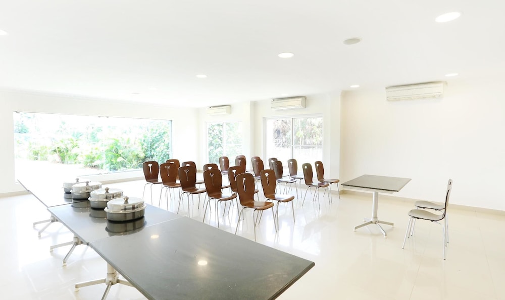 meeting & event spaces