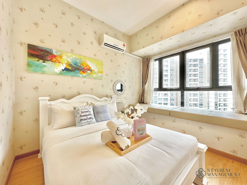 Country Garden Danga Bay Sea View Homestay by Stayrene