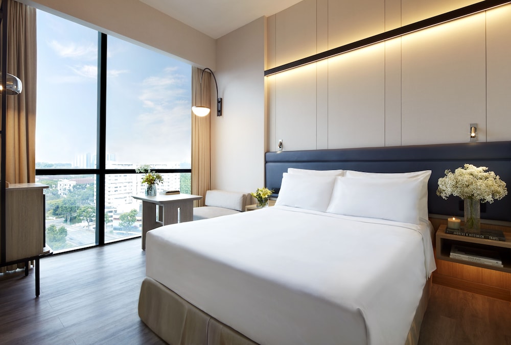 Momentus Hotel Alexandra 5