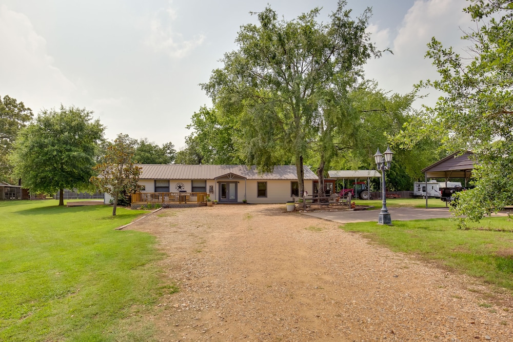 Emory Vacation Rental w/ Lake Fork Boat Access! view 4