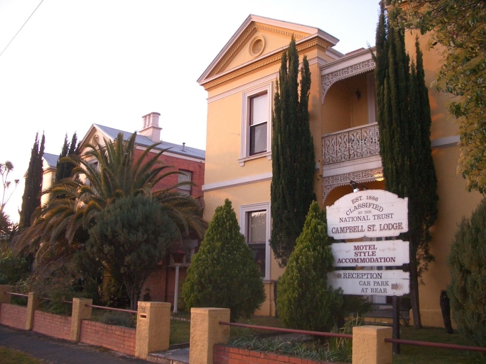 Campbell St Lodge