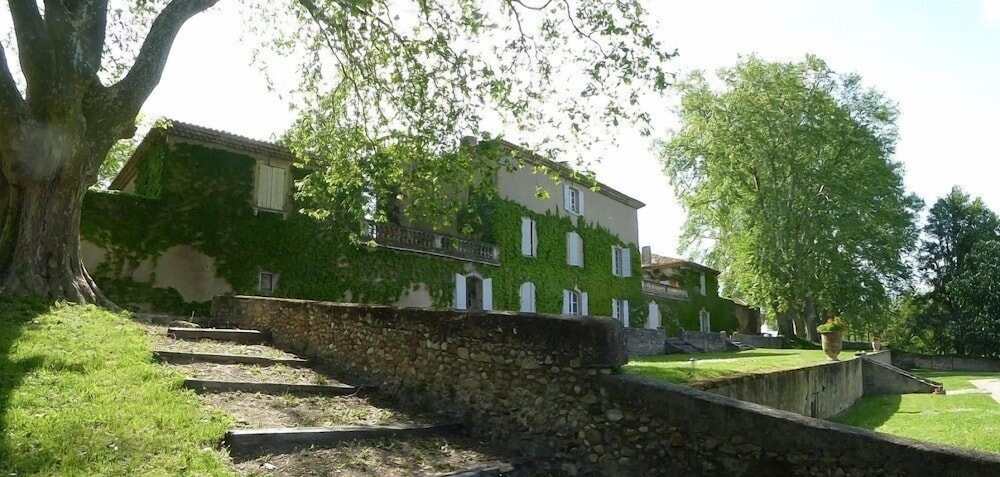 Domaine de Lamartine chambres d'hotes view 4