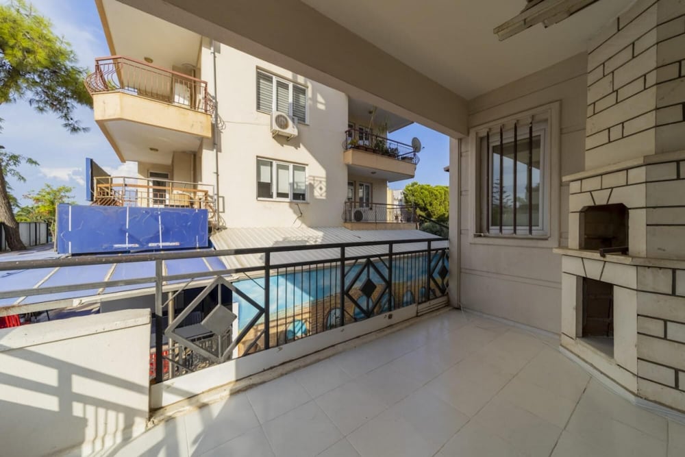 Cozy Flat With Balcony 5 min to Konyaalti Beach view 2