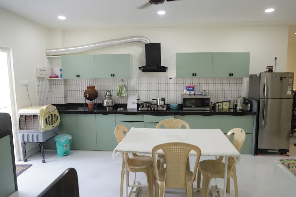 V & U Homestay Sadar